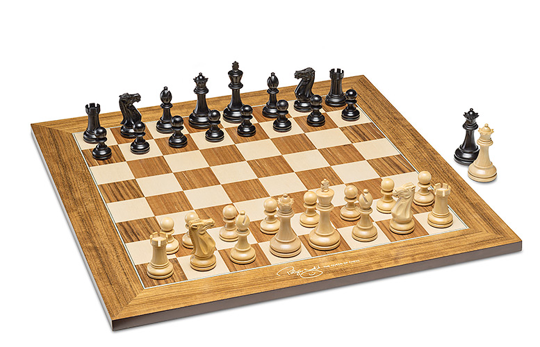 Judit Polgar Deluxe Board & Pieces