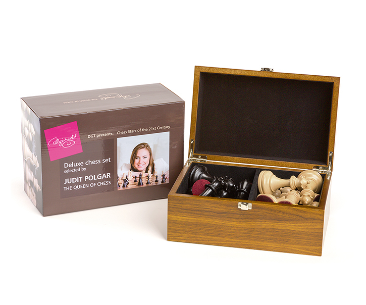 Judit Polgar Deluxe Board & Pieces